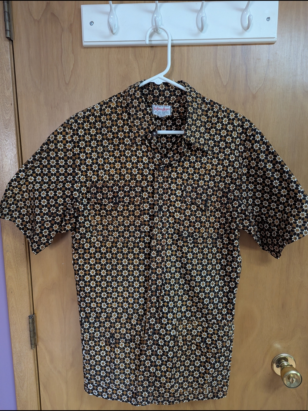 Vintage Short-sleeve Batik Geometric Print Men's Shirt - Black & Brown